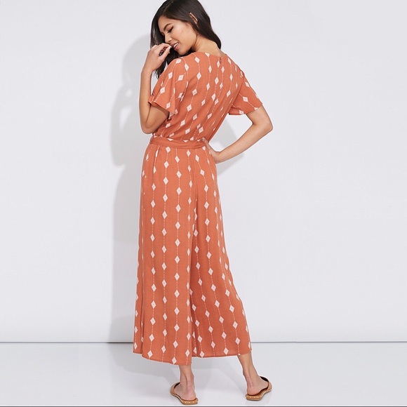 Tie Waist Cropped Length Jumpsuit Diamond Print - Picture 4 of 9